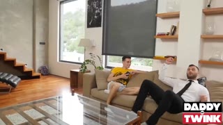 Darin Boswell's Tight Hole Takes Muscle David Lee's Cock — Big Cock